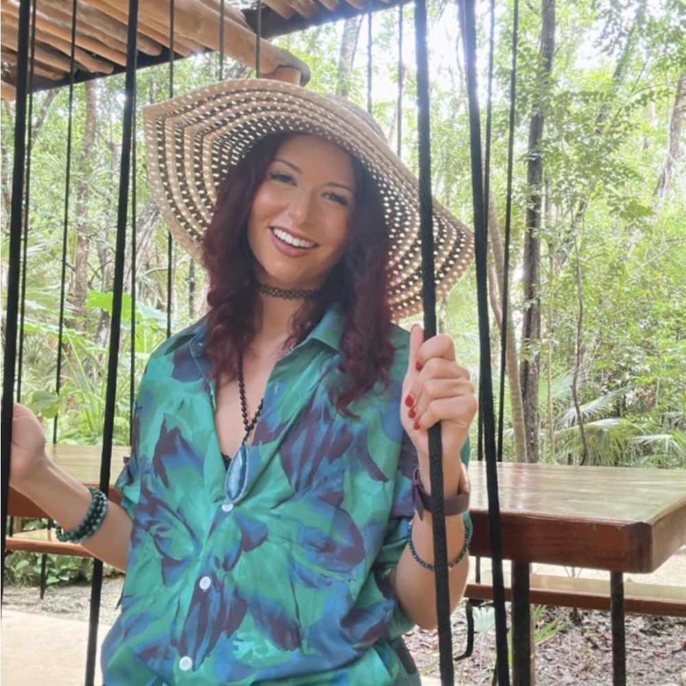 Meet your Posher, Tess